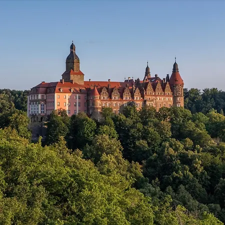 Pod Zamkiem Ksiaz 
